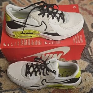 New Nike Air Max Excee Men Run Size 12.5 Top